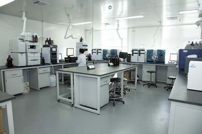 创新驱动美丽 化妆品技术中心科研团队简介及技术服务与开发