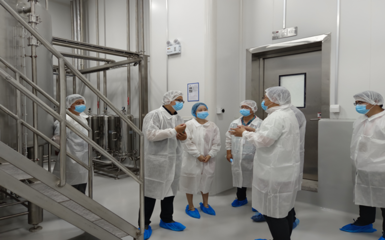 战高温 斗酷暑 守护舌尖安全——登记注册局深入食品生产企业开展现场核查与技术指导